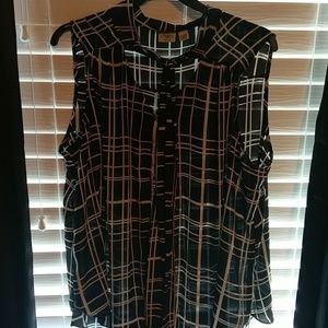 Sleeveless tieneck blouse